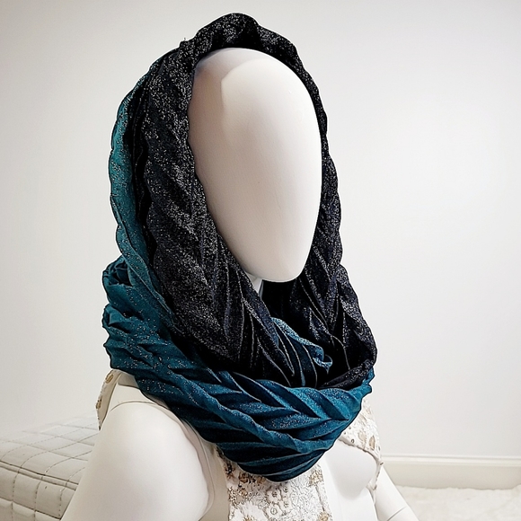 SCARF INFINITY LOOP SHIMMERY - Picture 6 of 10